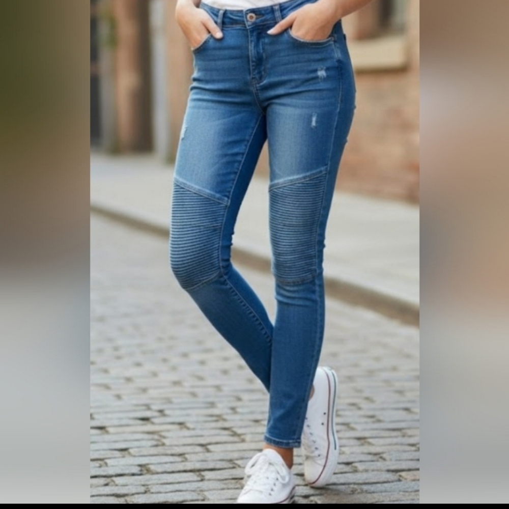 🔥True Religion Halle Skinny Jeans 26x27